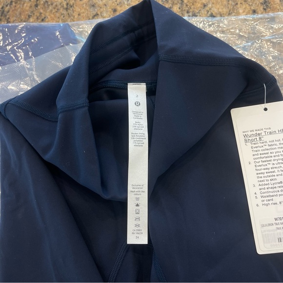 NWT Lululemon Wunder Train High Rise Short 8" true navy blue - Picture 9 of 16